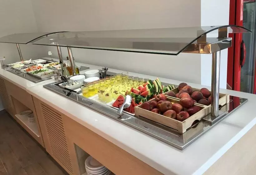 Nasos Hotel & Resort