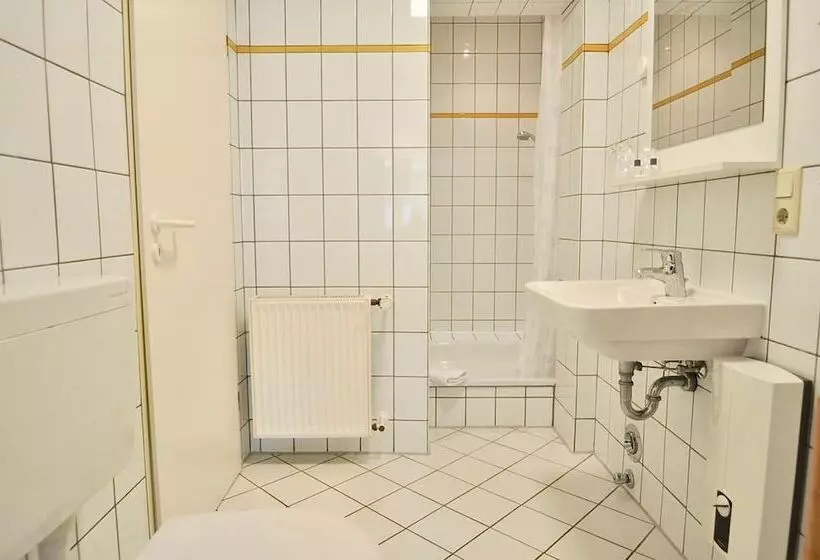 膳宿费 Gastehaus Schlossgarten