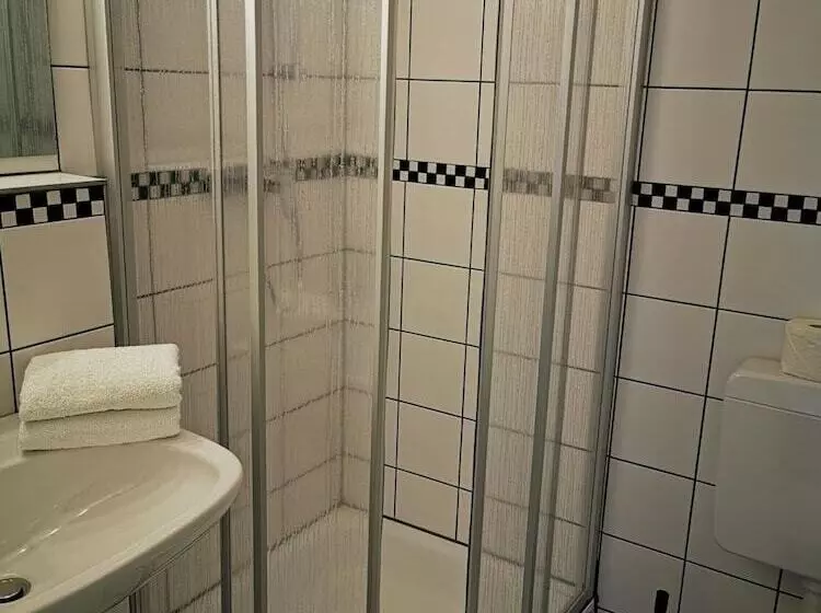 膳宿费 Gastehaus Schlossgarten