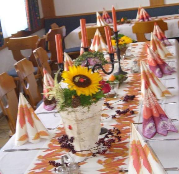 膳宿费 Gasthof Zum Brunnen