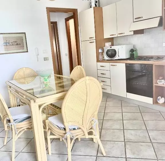 Apartment With Swimming Pool In Manerba Del Garda