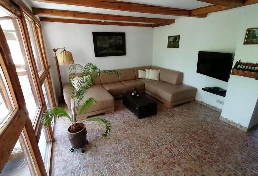 Blumenwerkstatt Mit Sauna Und Jacuzzi