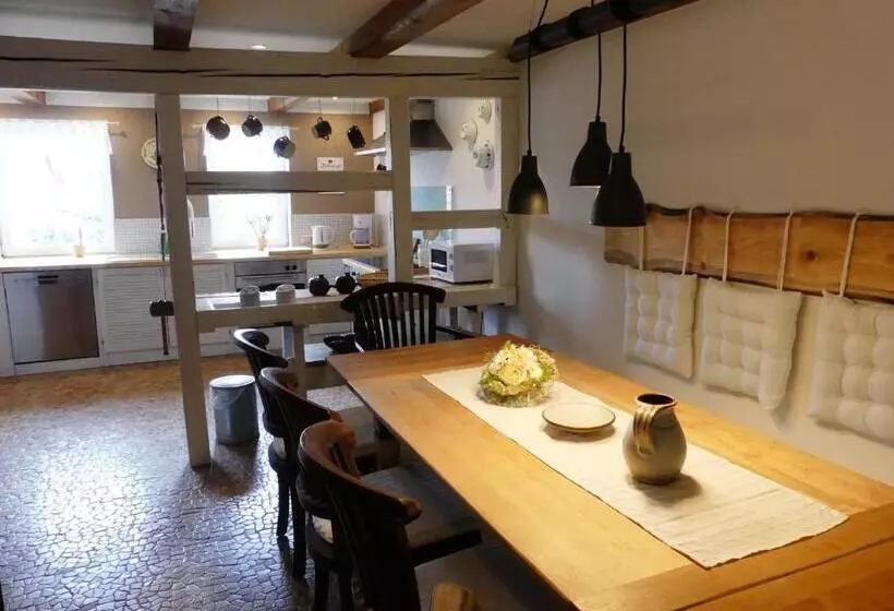 Blumenwerkstatt Mit Sauna Und Jacuzzi