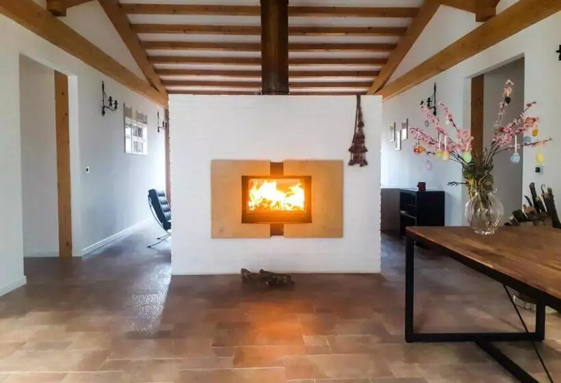 ホテル Agriturismo La Cascina Di Opaco