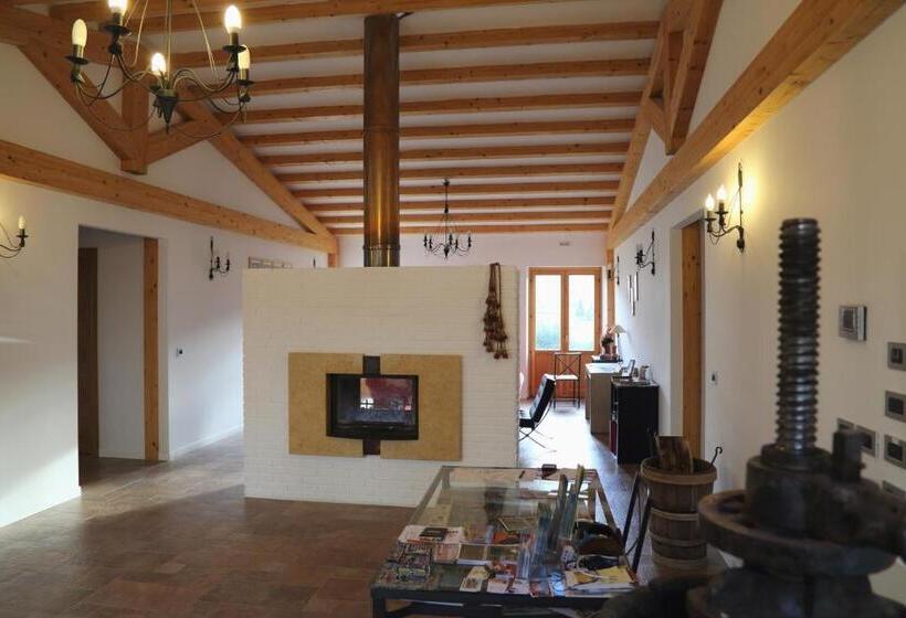 هتل Agriturismo La Cascina Di Opaco