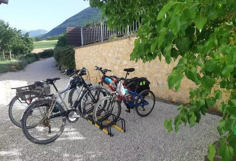 ホテル Agriturismo La Cascina Di Opaco