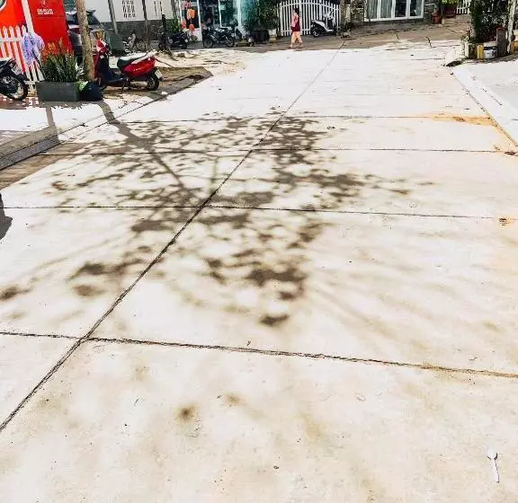 هتل Hà Thu House