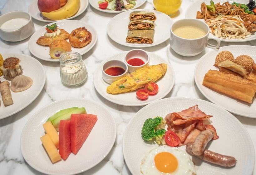 Otel Hualuxe Shanghai Changfeng Park, An Ihg