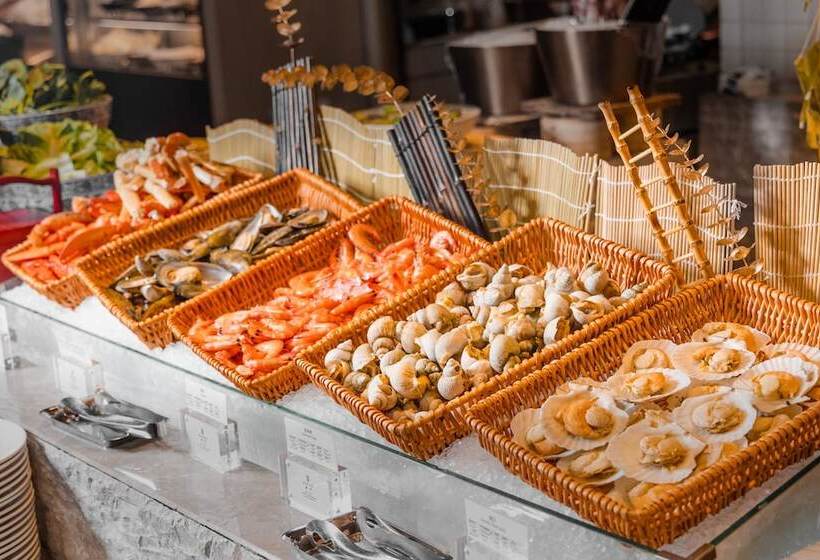 Otel Hualuxe Shanghai Changfeng Park, An Ihg