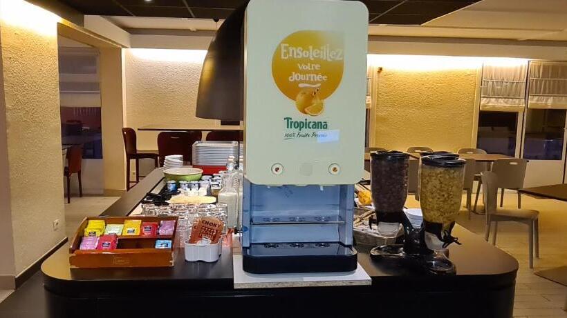 فندق Kyriad Direct Nancy Sud Vandoeuvre Rénové