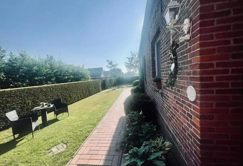 Huuske Lütten Uttied   Das Landleben Genießen