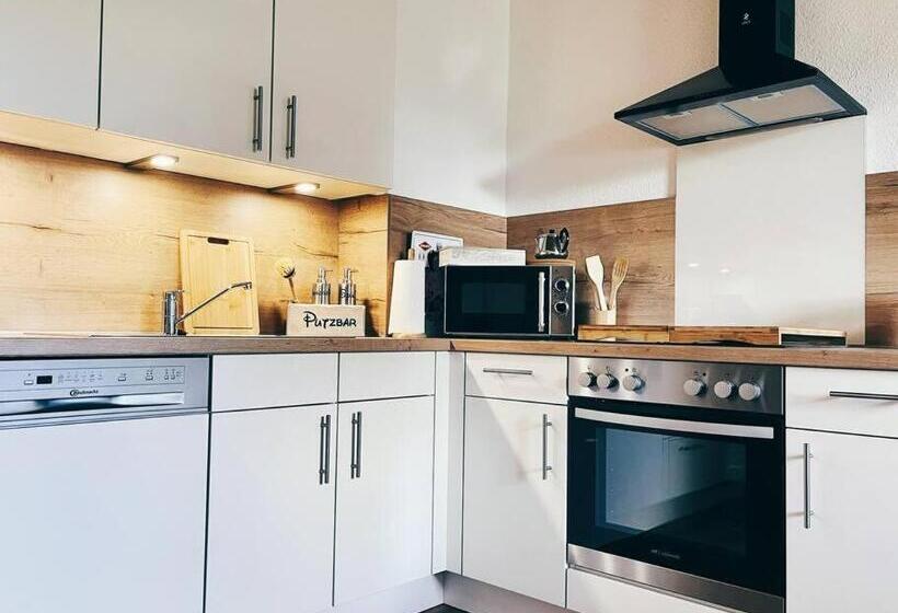 Huuske Lütten Uttied Das Landleben Genießen