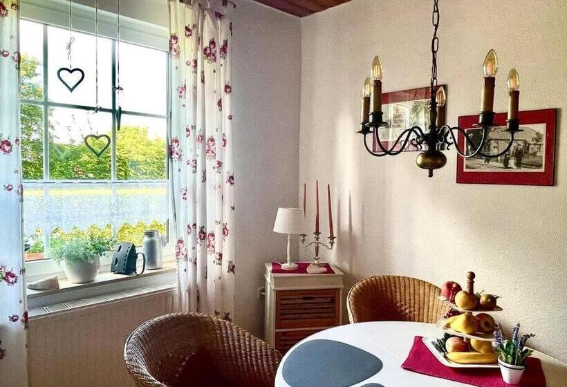 Huuske Lütten Uttied Das Landleben Genießen