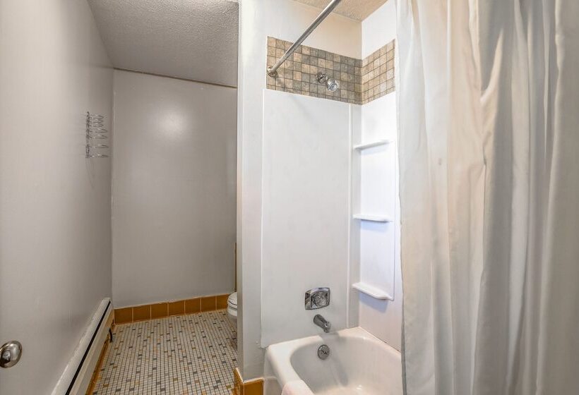 Love Hotels On Silver Street At Hurley Wi