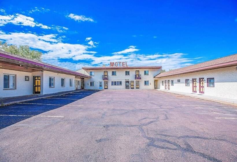 Love Hotels On Silver Street At Hurley Wi