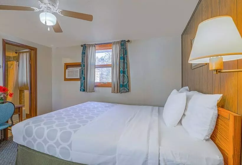 Love Hotels On Silver Street At Hurley Wi