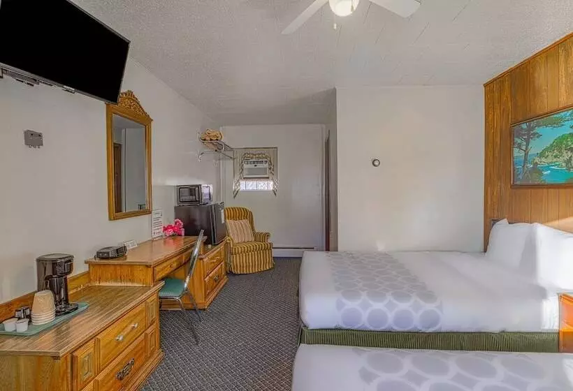 Love Hotels On Silver Street At Hurley Wi