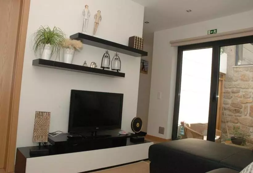 Majatalo Casa Da Canada