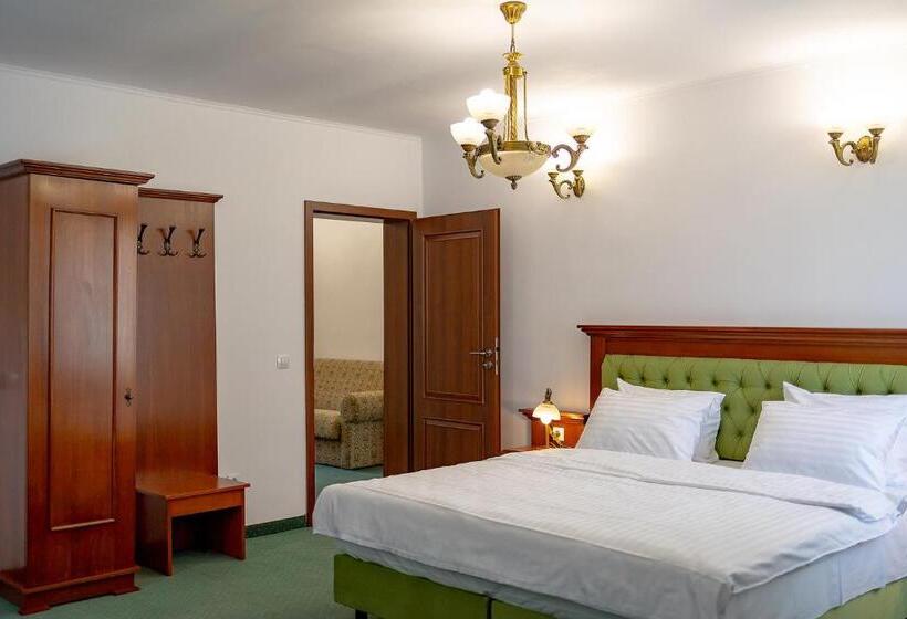 بنسيون San Gennaro