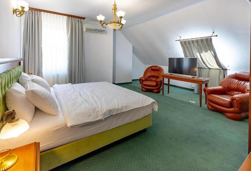 بنسيون San Gennaro