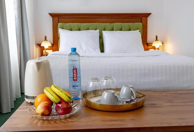 بنسيون San Gennaro