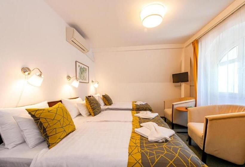 住宿加早餐 Villa My Lake