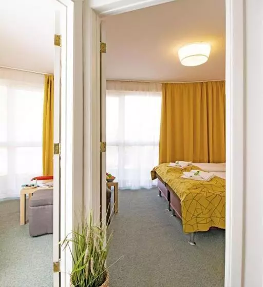 Aamiaismajoitus (B&B) Villa My Lake