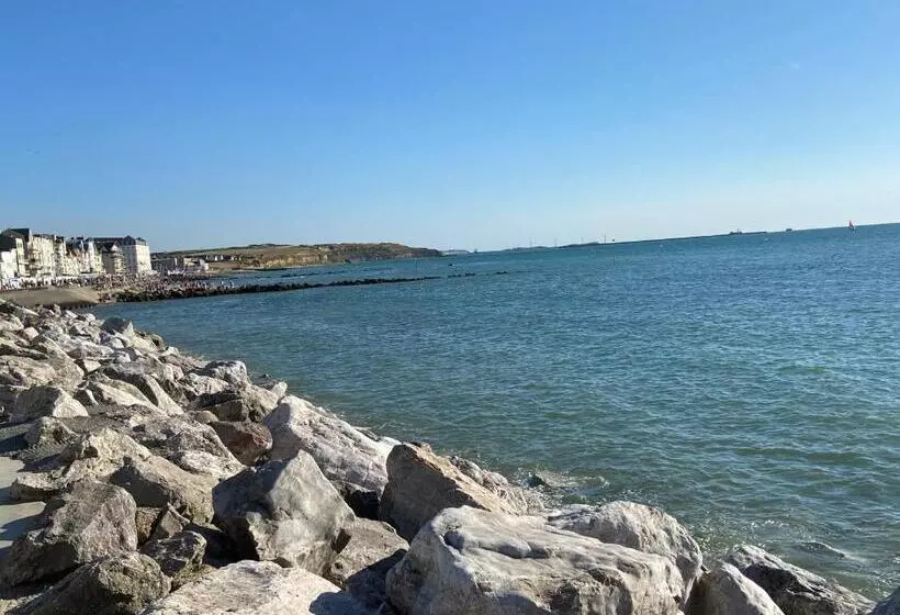 Chambre Tout Confort Avec Commodités Espace Repas Wifi Parking