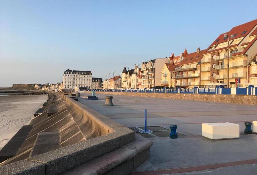 Chambre Tout Confort Avec Commodités Espace Repas Wifi Parking