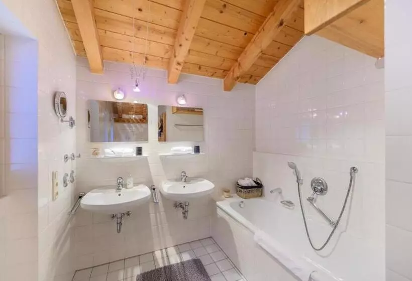 Ferienhaus Alpenliebe In Grainau