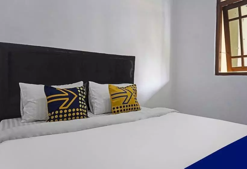 Hotelli Spot On 90928 Wisma Asri Putra Syariah