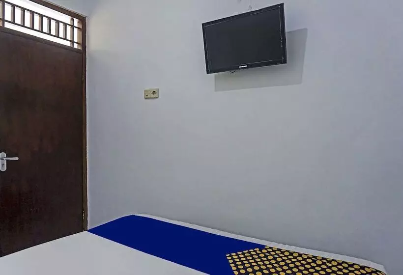 Hotelli Spot On 90928 Wisma Asri Putra Syariah