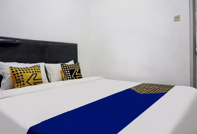 Hotelli Spot On 90928 Wisma Asri Putra Syariah