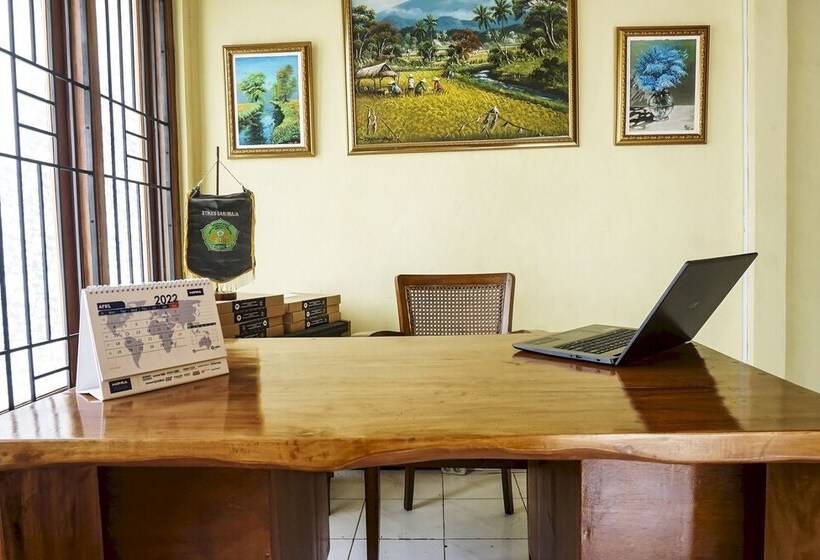 Szálloda Spot On 90928 Wisma Asri Putra Syariah