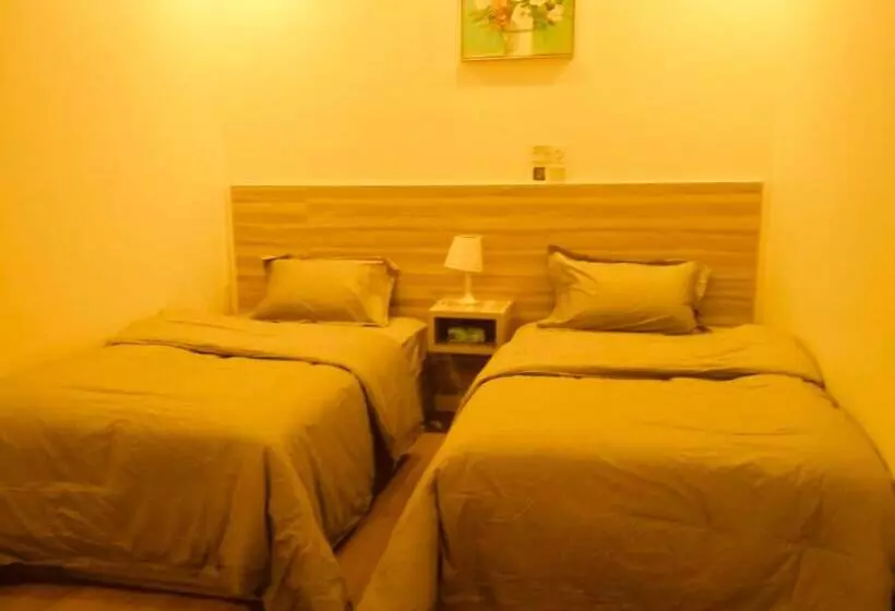 Majatalo بيتي بلس للغرف الفندقية  مدخل مستقل