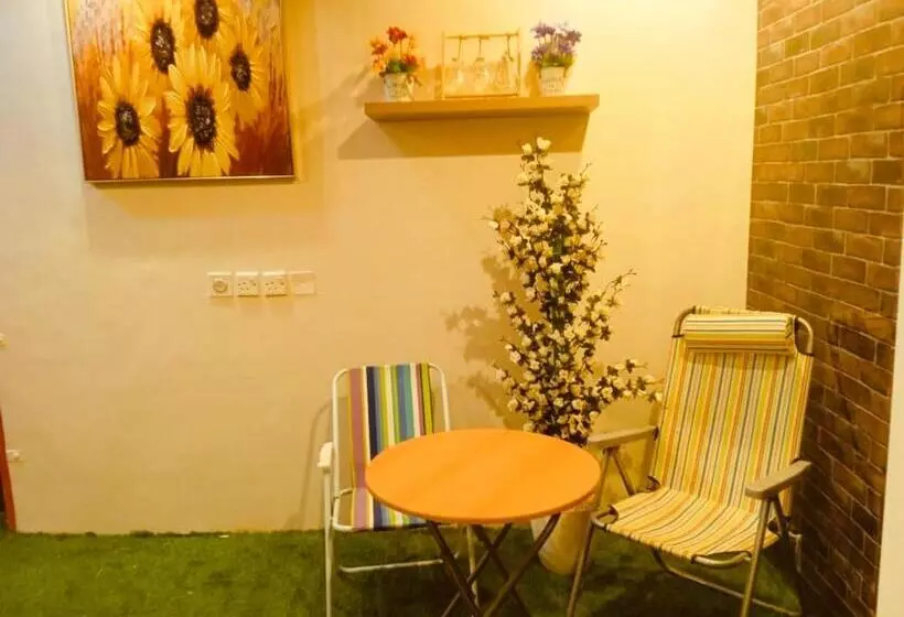 Majatalo بيتي بلس للغرف الفندقية  مدخل مستقل