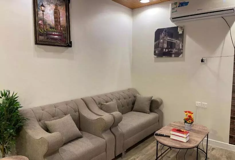 Majatalo بيتي بلس للغرف الفندقية  مدخل مستقل