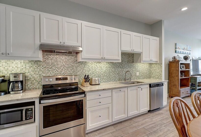 Shells On The Beach Tc 2104