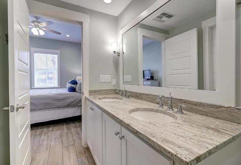 Shells On The Beach Tc 2104