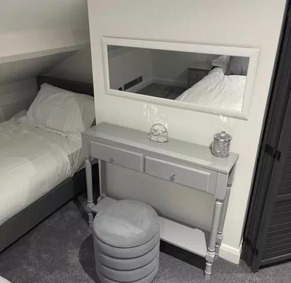 The Welcome Apartment