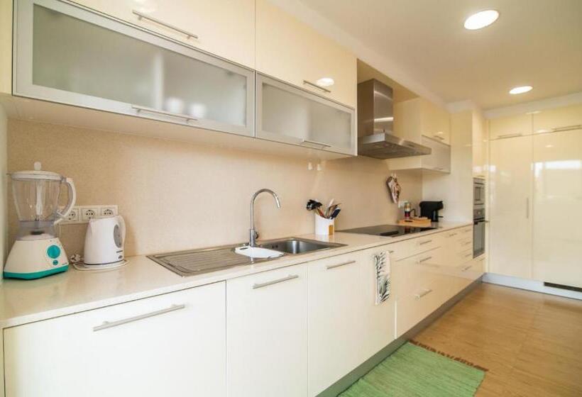 Alojamento Encantador No Centro De Ponta Delgada