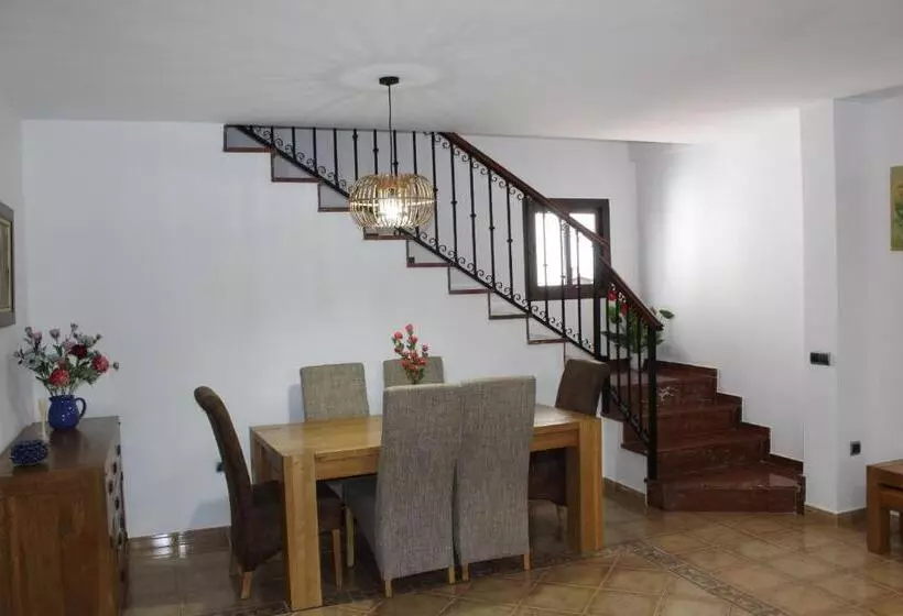 Casa Esmeralda By Casaturistica