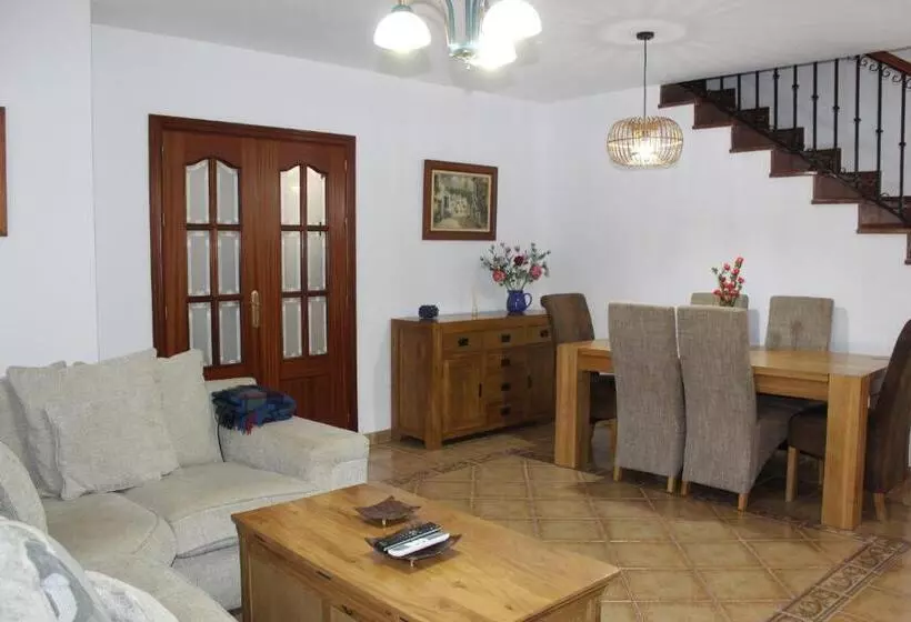 Casa Esmeralda By Casaturistica