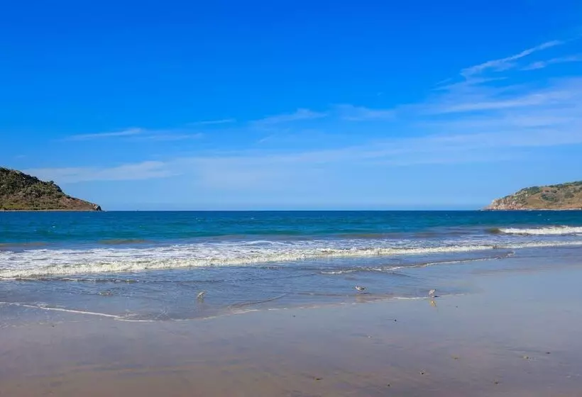 ホテル Courtyard By Marriott Mazatlan Beach Resort