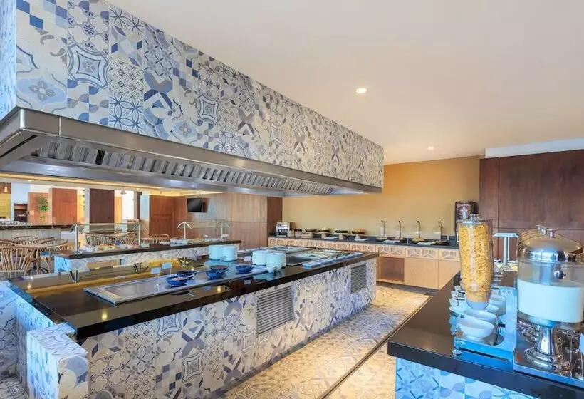 ホテル Courtyard By Marriott Mazatlan Beach Resort