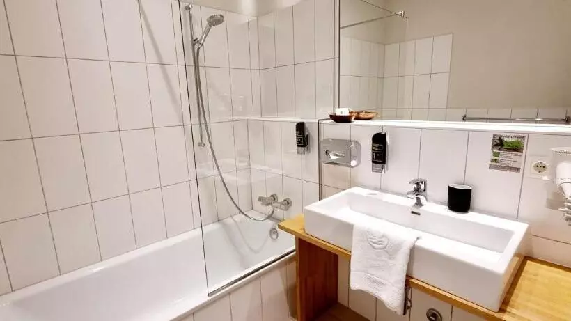 ホテル Wirtshaus Leindl