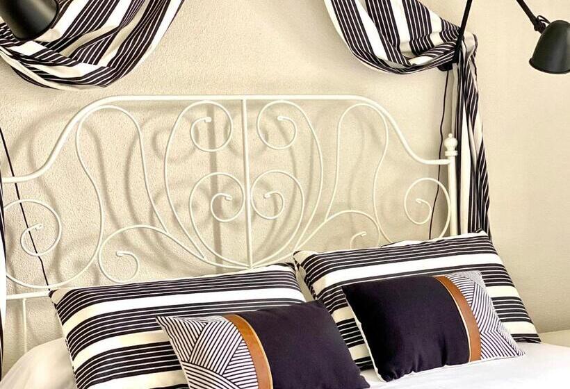 Housing León Casa Con Jardín