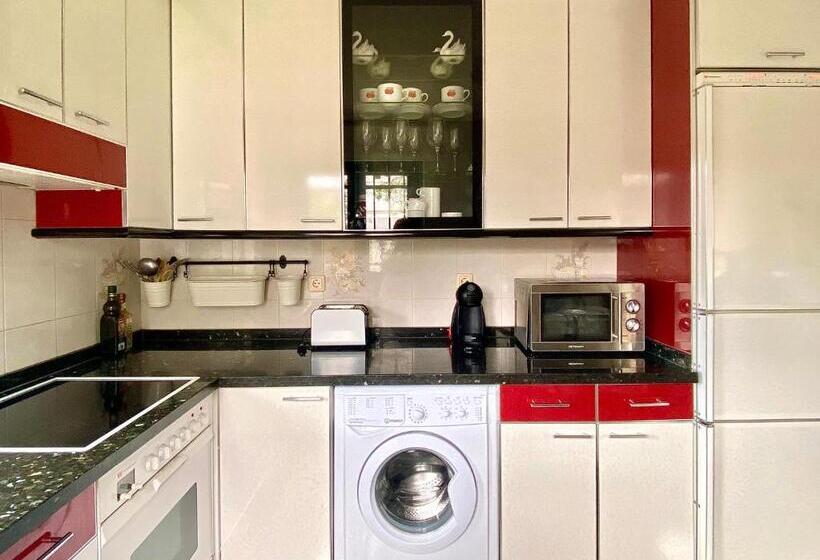 Housing León Casa Con Jardín