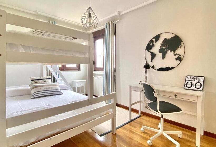 Housing León Casa Con Jardín