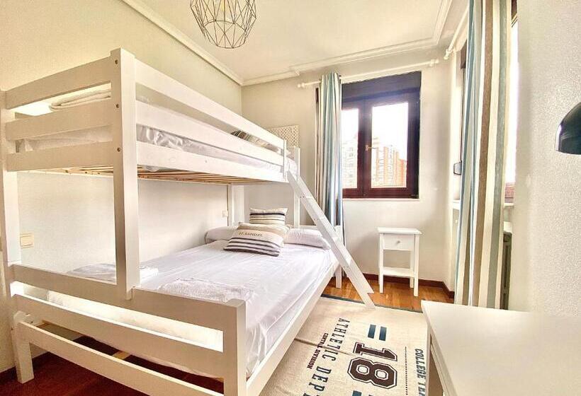 Housing León Casa Con Jardín